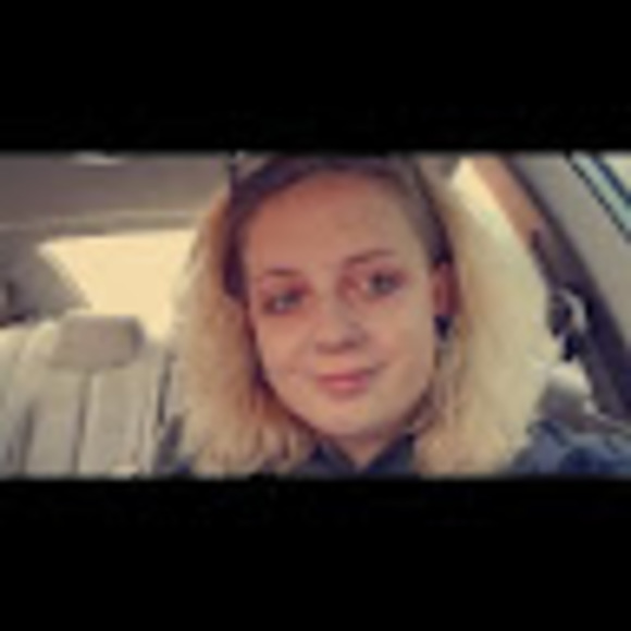 Meet your Posher, Megan - Picture 1 of 1